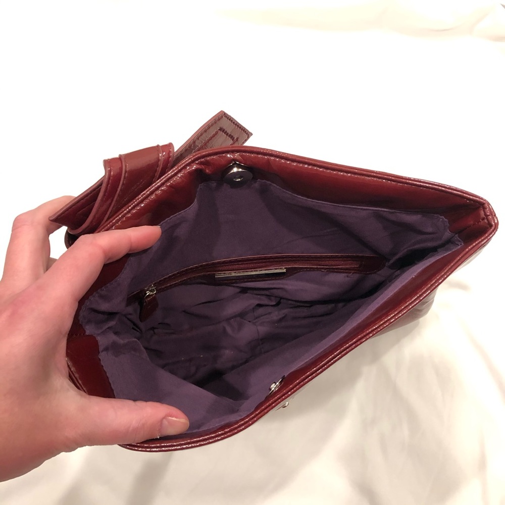 Daisy Fuentes Dark Red Flip-Over Clutch - Picture 4 of 6